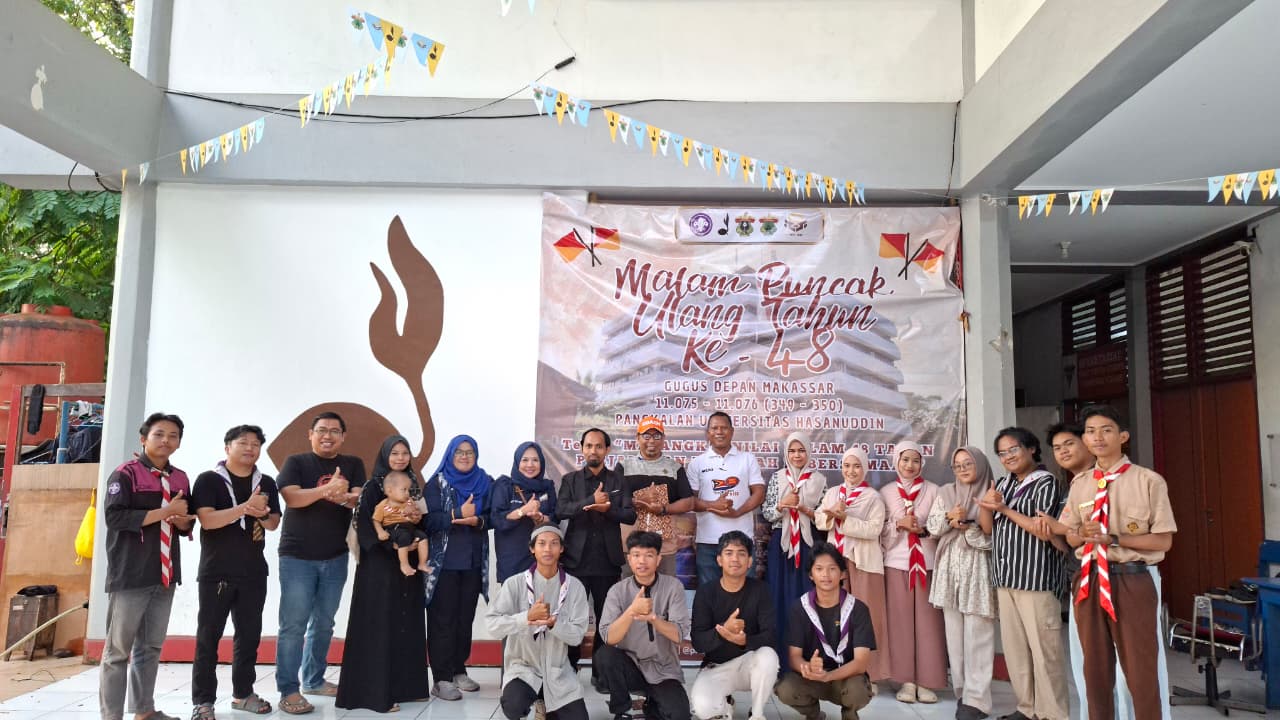 PEMBIS dan Dewan Racana Unhas Gelar Pelatihan melalui Program Sedekah Jumat Kreatif